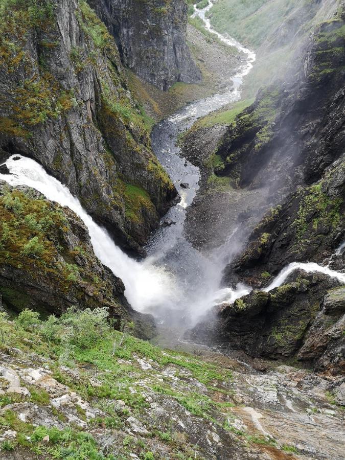 Kvamsdal Pensjonat 4 Эйдфьорд Экстерьер фото